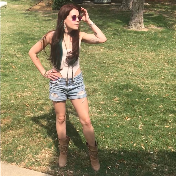 Meet your Seller! - Picture 2 of 8